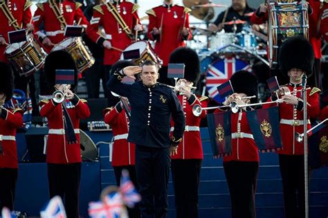 Queens Jubilee Concert: Muziek, Majesteit en een Ongelofelijk Veelvuldig Gebruikt Fortepiano!