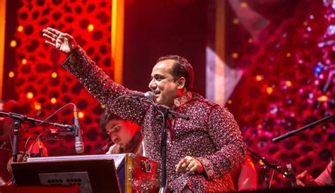  Rahat Fateh Ali Khan Live: De Ziel van Qawwali Ontketent!